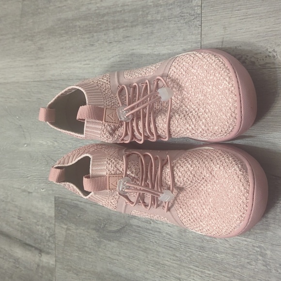 Align Shoes - Align Knit Bungee Slip On Torri Sneakers